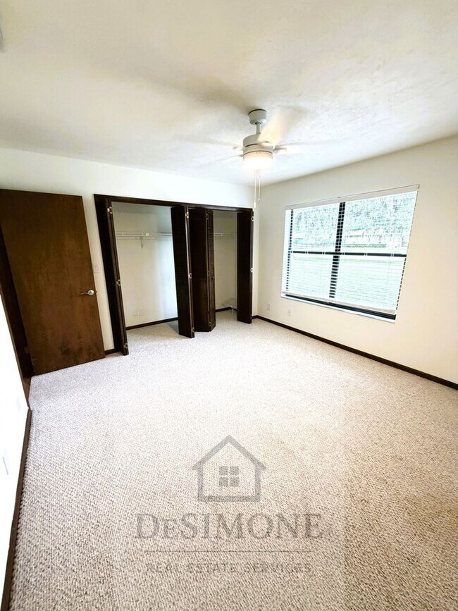 Building Photo - 4530 SW 46th St
