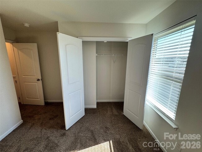 Building Photo - 1007 Maylen Trce