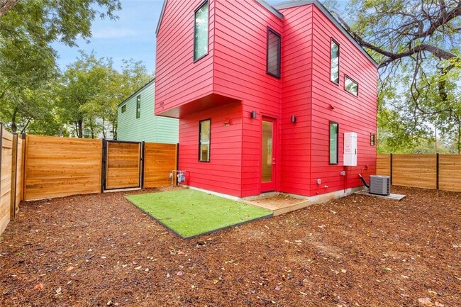 Building Photo - 1118 Walton Ln