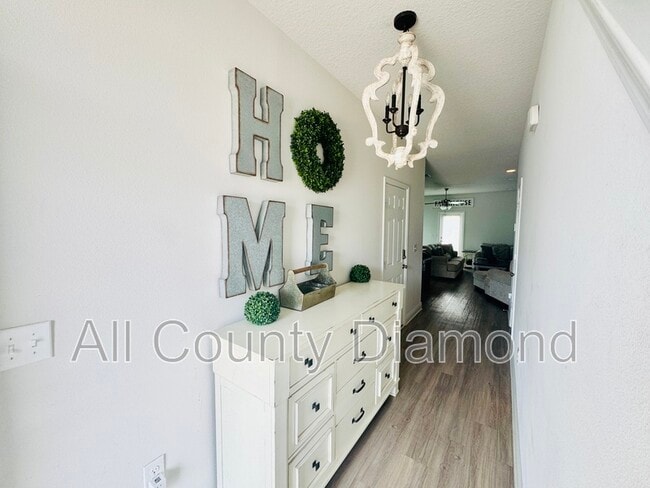 Building Photo - 7478 Shadow Lake Dr
