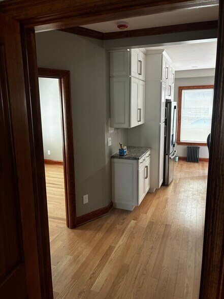 Building Photo - 285 Marlborough St