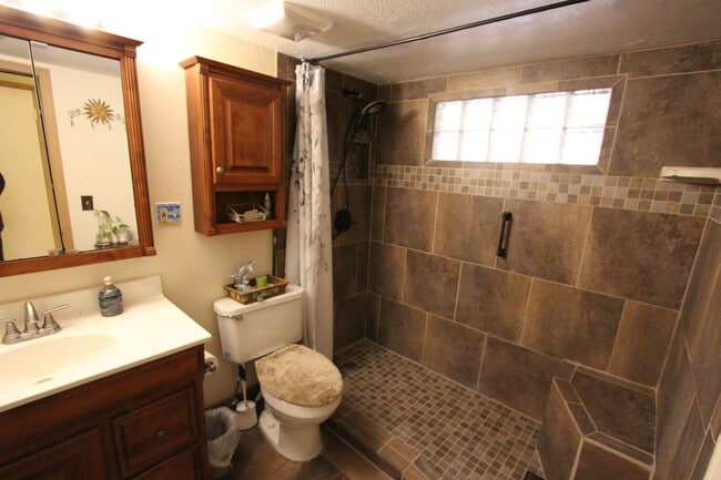 Building Photo - Furnished Single-Level Home in Lower Greenlaw