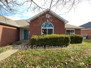 Building Photo - 1601 S 24th Pl