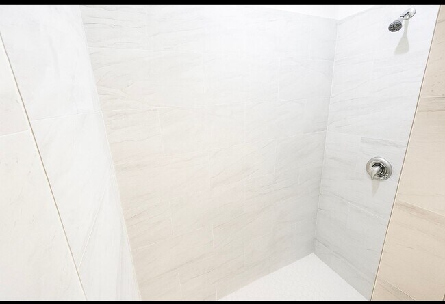 Building Photo - Brand New 3 Bed / 2 Bath Rental in Cape Coral – $1,950/M