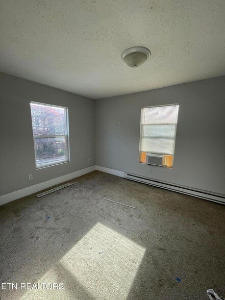 Building Photo - 1602 Dora St