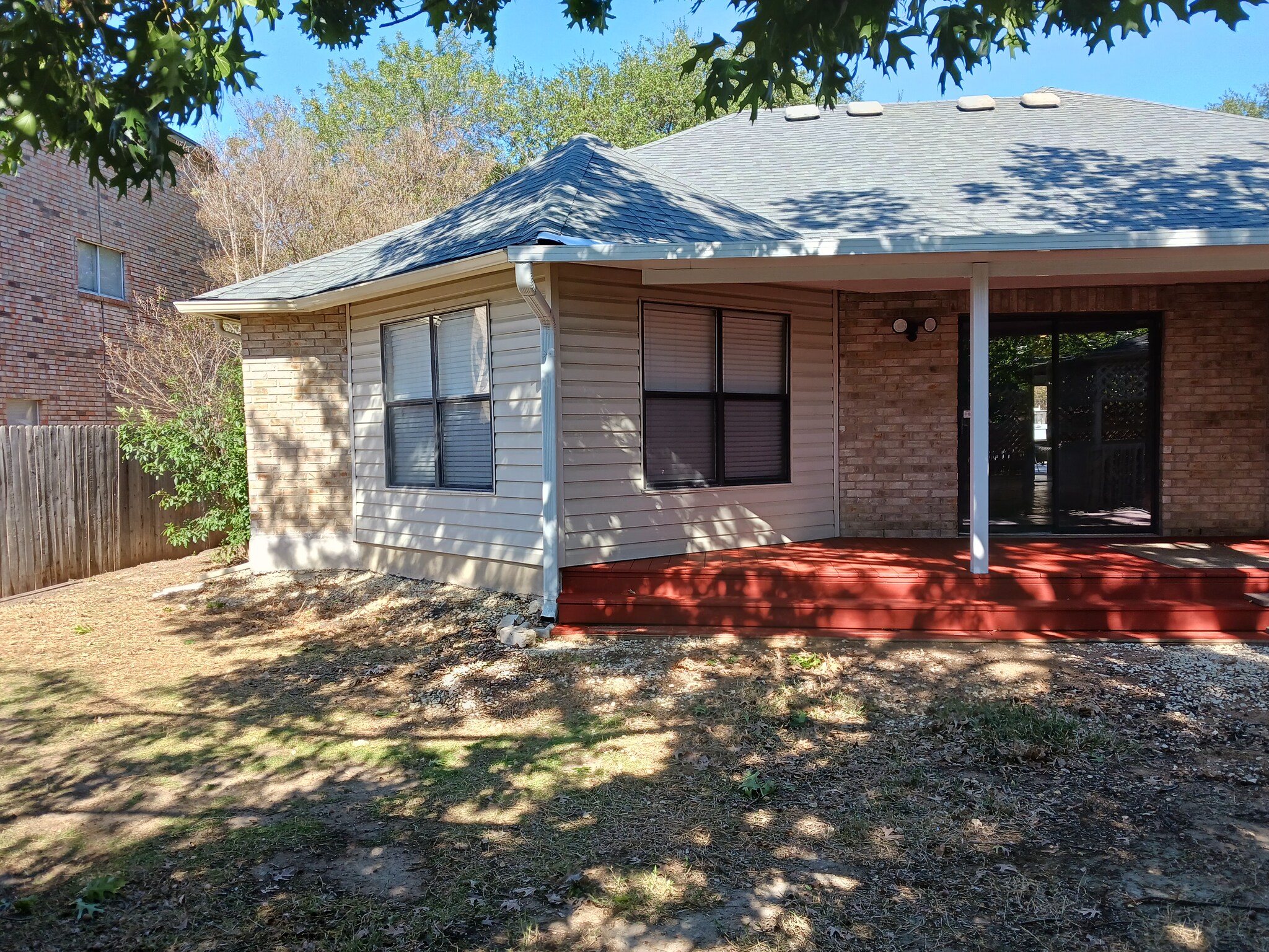 Building Photo - 7510 Legend Rock