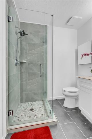 Building Photo - 1321 Parkway Ct