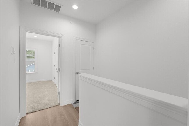 Building Photo - 5262 Ella Blvd