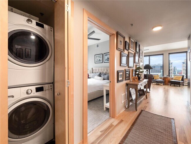 Building Photo - 740 Portland Ave