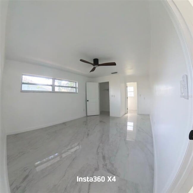 Building Photo - 1649 North Dakota Ave NE