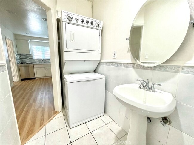 Building Photo - 12100 Montecito Rd