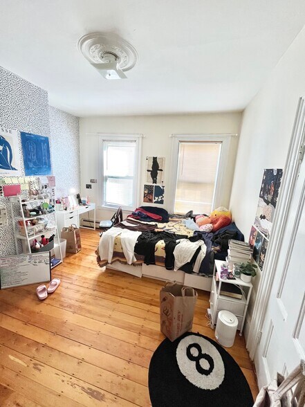 Building Photo - 103 Calumet St