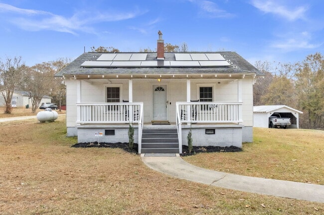 Primary Photo - Warm & Welcoming 2 Bed, 2 Bath Home with Solar Panels and Spacious Yard