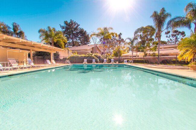 Building Photo - Elegantly Upgraded 2 Bed/1 Bath Condo in UTC with Private Patio/Washer & Dryer!