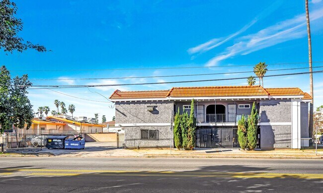 Building Photo - 14902 Gilmore St