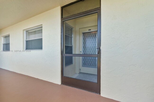 Building Photo - 23249 Barwood Ln N