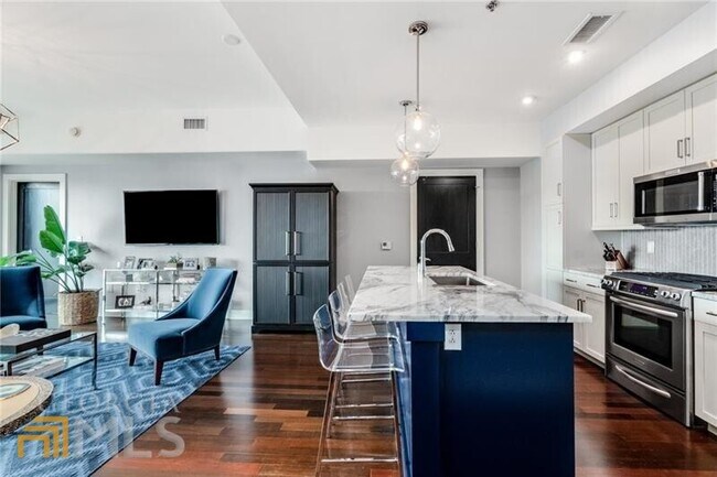 Building Photo - 1100 Howell Mill Rd NW