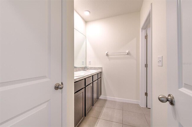 Building Photo - 2518 Knight Island Dr