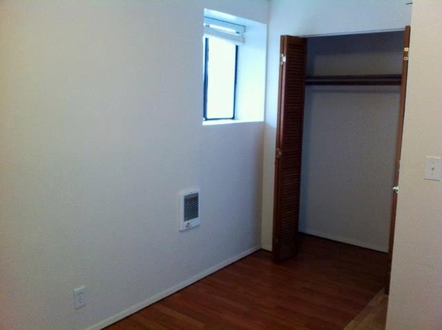 Building Photo - Cozy 2 Bed 1 Bath in Upper West Bremerton