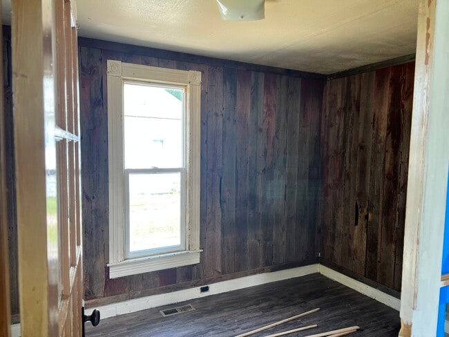 Building Photo - 407 N Olive St