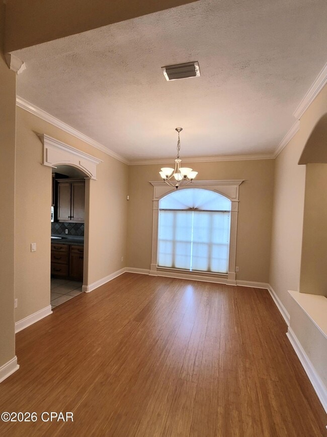 Building Photo - 103 Parkview Xing