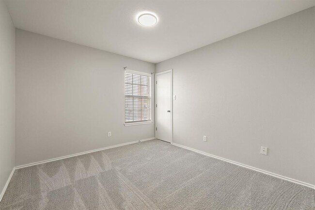 Building Photo - 129 Granite Path