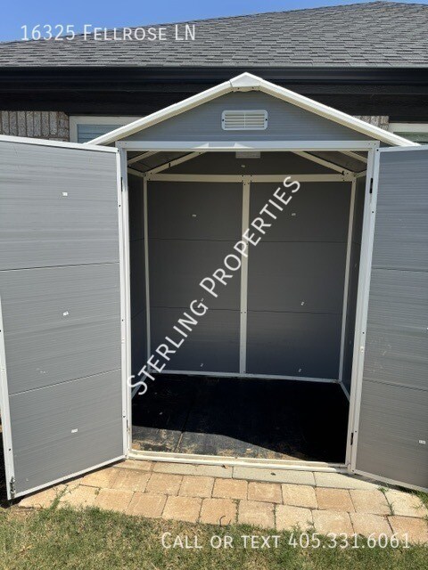 Building Photo - 16325 Fellrose Ln