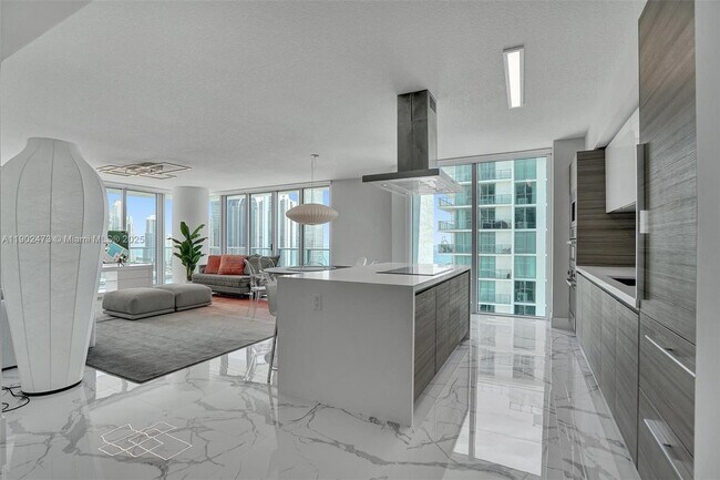 Building Photo - 330 Sunny Isles Blvd