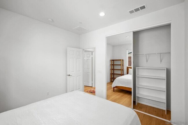 Building Photo - 2612 Babaco St