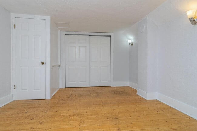 Building Photo - 237 S 900 E