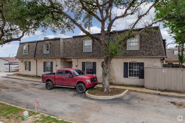 Alternate - Villa Bordeaux