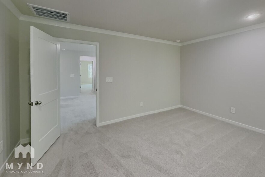 Building Photo - 412 Southland Dr