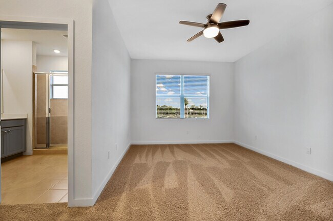 Building Photo - 8554 Via Mar Rosso