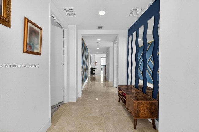 Building Photo - 15051 Royal Oaks Ln