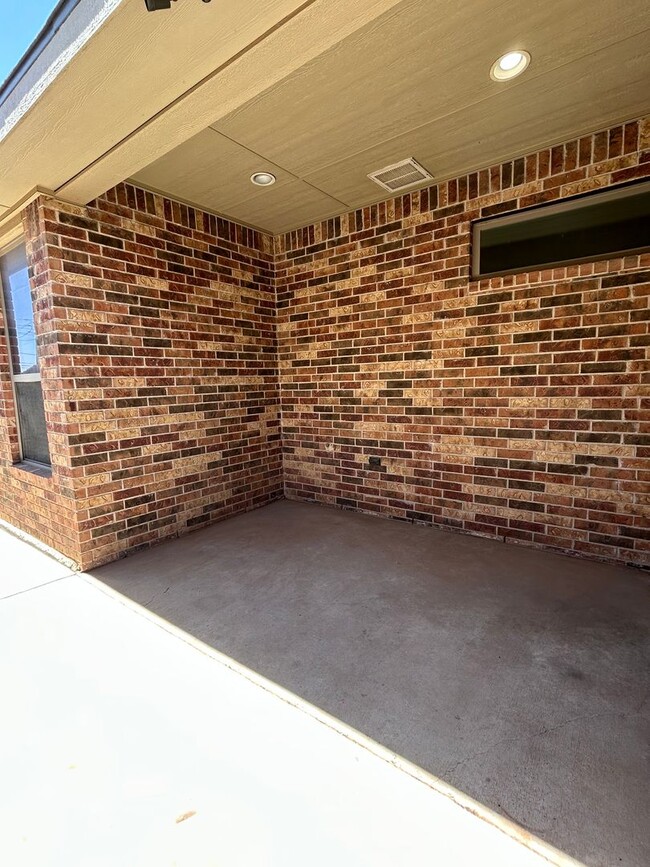 Building Photo - Beautiful Home in Desert Ridge