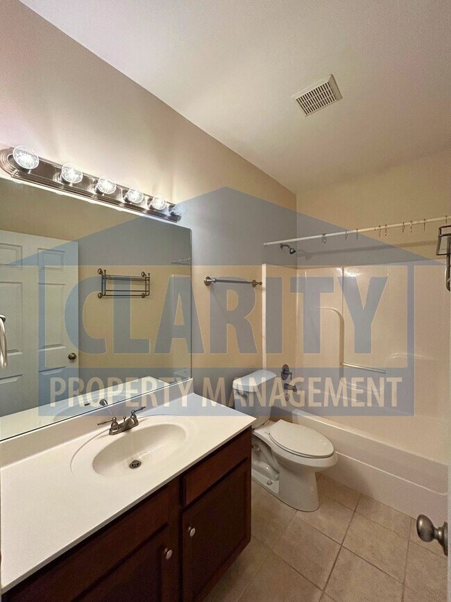 Building Photo - Beautiful 3-bedroom home!