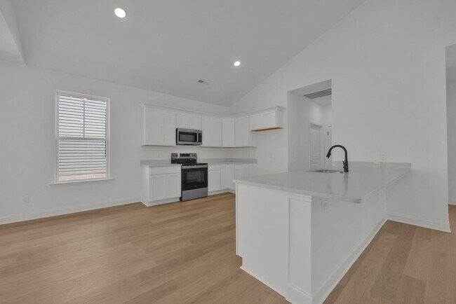 Building Photo - 6579 Elizabeth Ann Wy