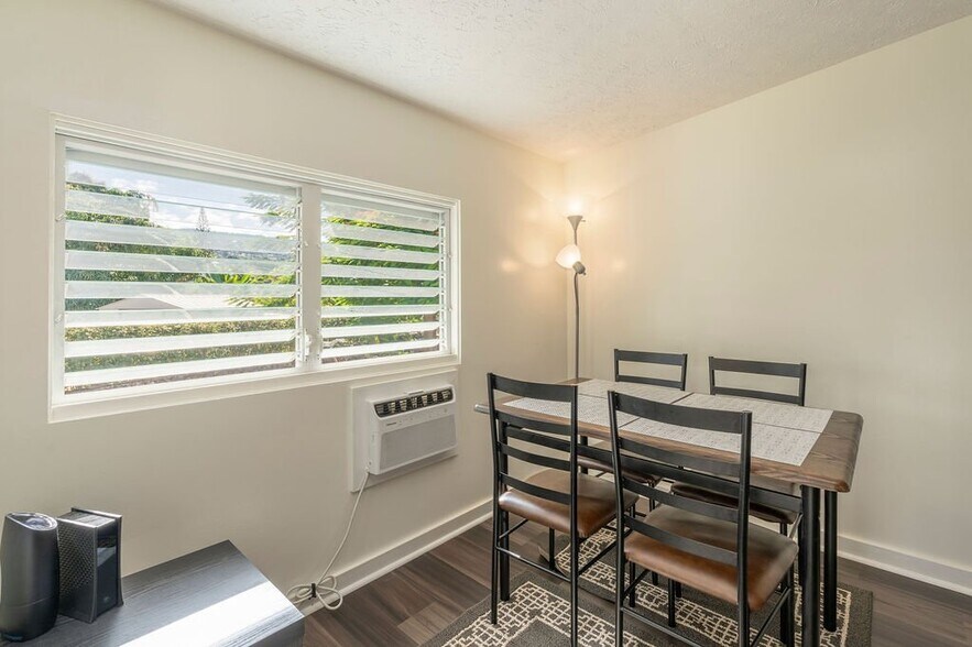 Building Photo - 76-6226-6226 Plumeria Rd