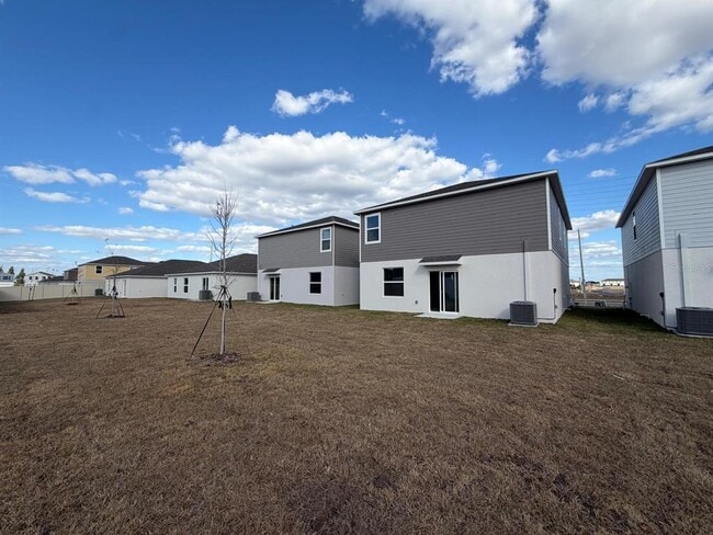 Building Photo - 2110 Chris Dr