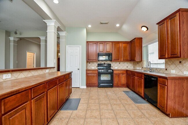 Building Photo - 2627 Old River Ln