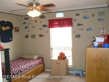 Building Photo - 2424 Canterbury Ct