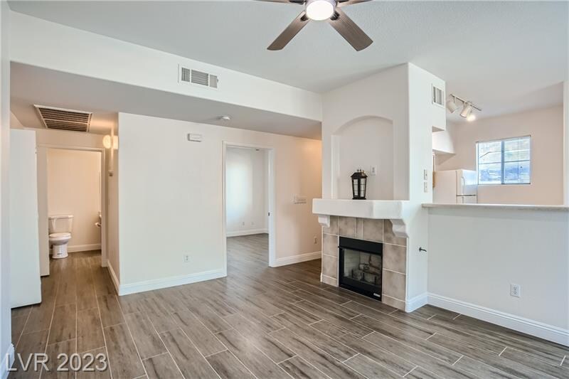 Building Photo - 9050 W Warm Springs Rd