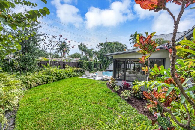 Primary Photo - 1950 Harbourview Dr