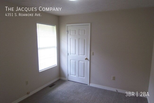 Building Photo - 4351 S Roanoke Ave