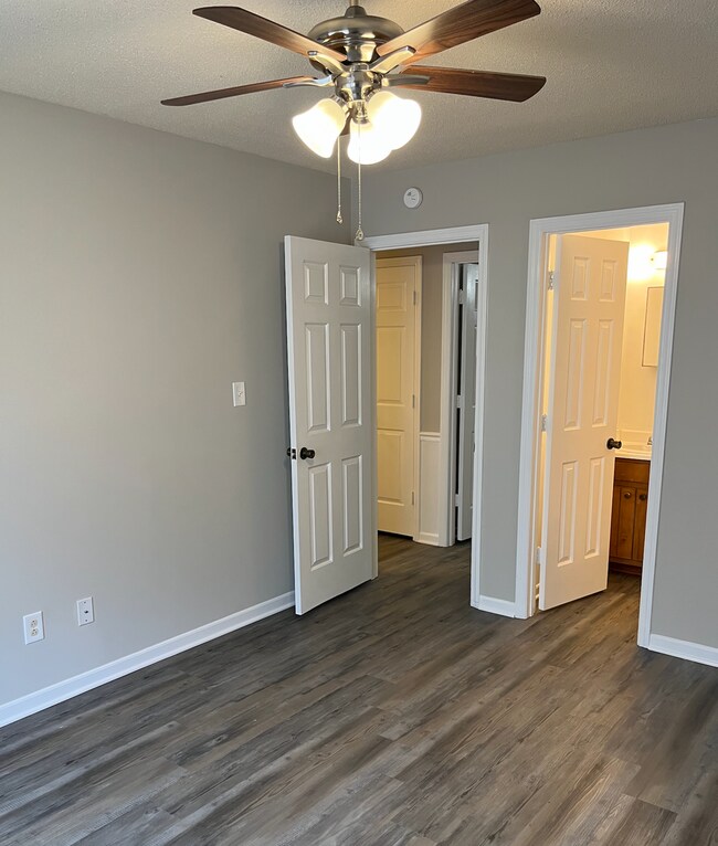 Building Photo - 383 Hw417