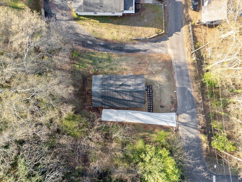 Building Photo - 125 Roosevelt St