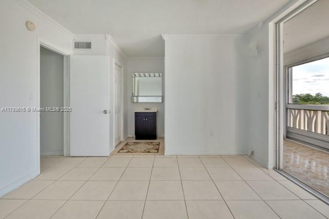 Building Photo - 1515 NE 125th Terrace