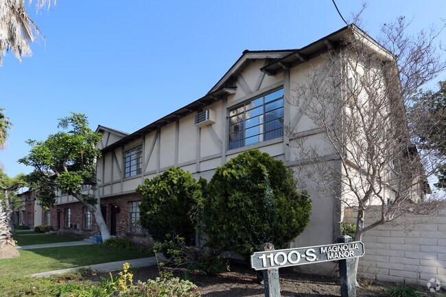 Primary Photo - 1100 S Magnolia Ave