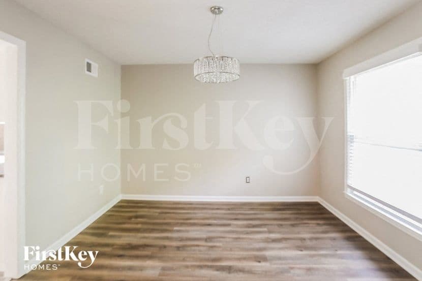 Building Photo - 506 Brookside Ave