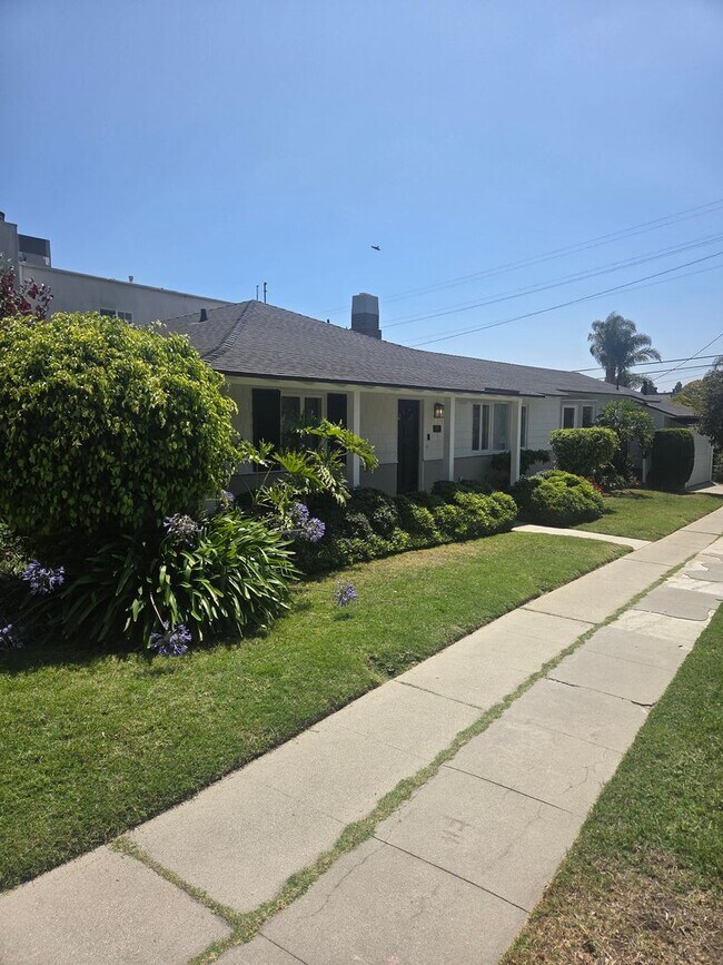 Building Photo - 1501 Edris Dr